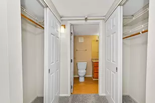 270 E Highland Ave, Milwaukee, WI 53202 - Photo 11