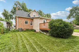 465 Hawthorn St, Burlington, WI 53105 - Photo 21