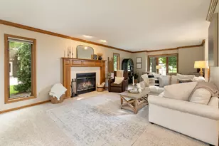 353 Westfield Way, Pewaukee, WI 53072 - Photo 7