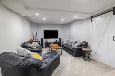 353  Westfield Way, Pewaukee, WI 53072 - Photo 19