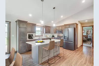 3430  McWain Dr, Holmen, WI 54636 - Photo 3