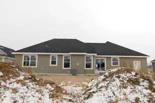 1012 Candleberry Ln, Grafton, WI 53024 - Photo 3