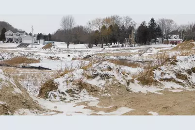 1012  Candleberry Ln, Grafton, WI 53024 - Photo 5