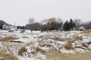 1012 Candleberry Ln, Grafton, WI 53024 - Photo 5