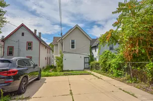 2224 N Holton St, Milwaukee, WI 53212 - Photo 15