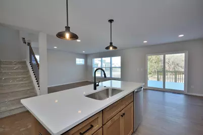 N53W19798  Kingair Dr, Menomonee Falls, WI 53051 - Photo 15