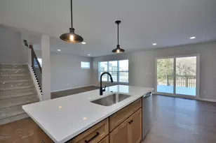 N53W19798 Kingair Dr, Menomonee Falls, WI 53051 - Photo 15