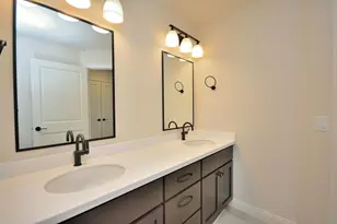 8191 Skylark Ct, Mequon, WI 53097 - Photo 19