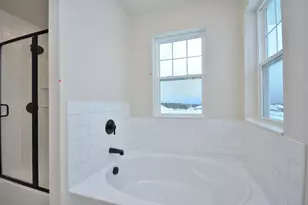 8191 Skylark Ct, Mequon, WI 53097 - Photo 27