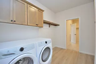 1017 Elderberry Rd, Oconomowoc, WI 53066 - Photo 29