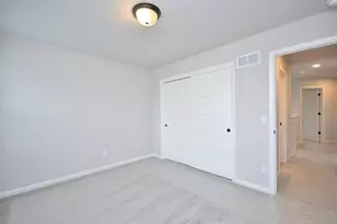 5998 Lillie Cir, Racine, WI 53402 - Photo 23