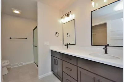 5998  Lillie Cir, Racine, WI 53402 - Photo 19