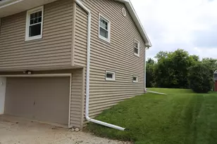 907 S University Ave, Beaver Dam, WI 53916 - Photo 29