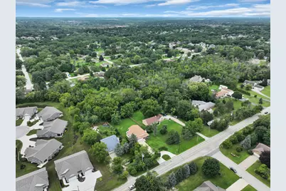 4120 S 124th St, Greenfield, WI 53228 - Photo 9