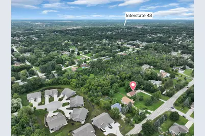 4120 S 124th St, Greenfield, WI 53228 - Photo 7