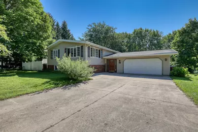 W1025  Kelly Dr, Rubicon, WI 53078 - Photo 1