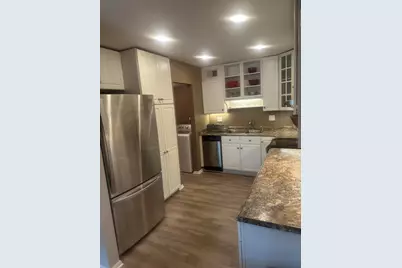 2440 W Good Hope Rd #47, Glendale, WI 53209 - Photo 7