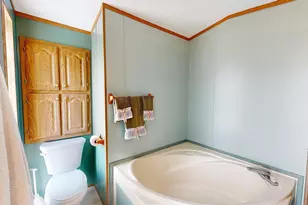 E2817 S Creek Rd, Genoa, WI 54624 - Photo 17