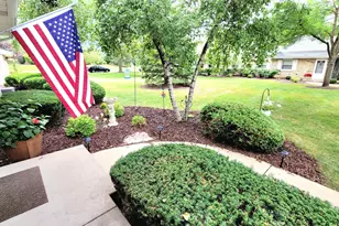 1021 Prairie Dr, Racine, WI 53406 - Photo 15