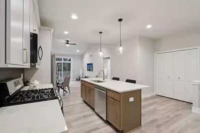 405  Falcon Ridge Dr #13, Burlington, WI 53105 - Photo 3