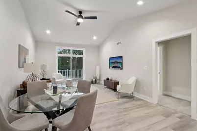 405  Falcon Ridge Dr #13, Burlington, WI 53105 - Photo 9