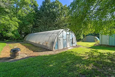 332  4 Mile Rd, Racine, WI 53402 - Photo 9