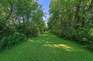 332 4 Mile Rd, Racine, WI 53402 - Photo 11