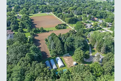 332  4 Mile Rd, Racine, WI 53402 - Photo 25