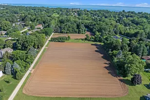 332 4 Mile Rd, Racine, WI 53402 - Photo 3