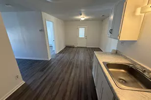 447 Merton Ave, Hartland, WI 53029 - Photo 9