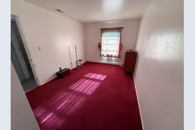 447  Merton Ave, Hartland, WI 53029 - Photo 5