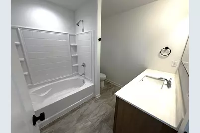 1053  Fairway Ct, Sheboygan Falls, WI 53085 - Photo 17