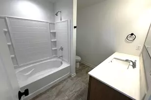 1053 Fairway Ct, Sheboygan Falls, WI 53085 - Photo 17