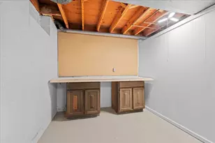 8678 N Servite Dr, Milwaukee, WI 53223 - Photo 19