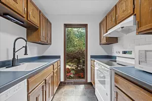 8678 N Servite Dr, Milwaukee, WI 53223 - Photo 7