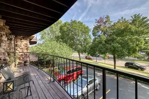 320 E Pleasant St, Oconomowoc, WI 53066 - Photo 21