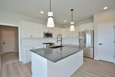 W199N5322  Ponderosa Ct, Menomonee Falls, WI 53051 - Photo 13