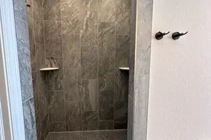 W207N5817 Muirfield Dr, Menomonee Falls, WI 53051 - Photo 11