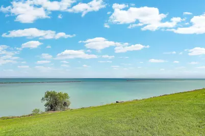 1228  Main St, Racine, WI 53403 - Photo 29