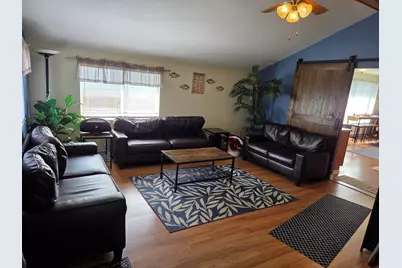 2816  Mabie St, Delavan, WI 53115 - Photo 7