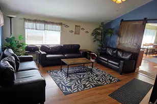 2816 Mabie St, Delavan, WI 53115 - Photo 7