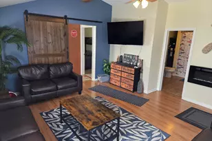 2816 Mabie St, Delavan, WI 53115 - Photo 5