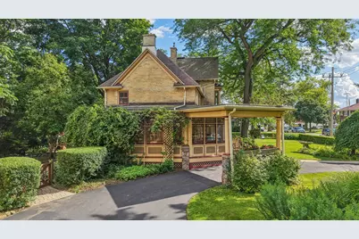 204 E Court St, Elkhorn, WI 53121 - Photo 91