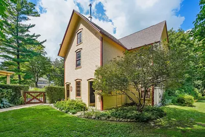 204 E Court St, Elkhorn, WI 53121 - Photo 83