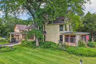 204 E Court St, Elkhorn, WI 53121 - Photo 89