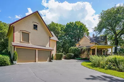 204 E Court St, Elkhorn, WI 53121 - Photo 3