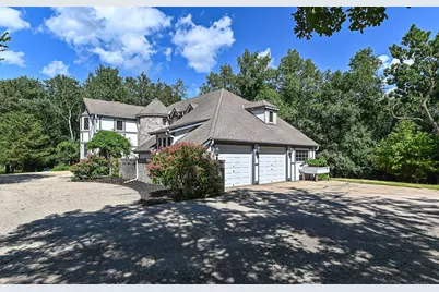 N7450  Carriage Dr, Troy, WI 53121 - Photo 5