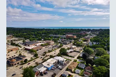 305 W Silver Spring Dr, Glendale, WI 53217 - Photo 15