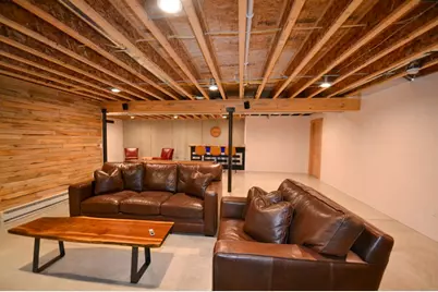 3558  Howell Oaks Dr, Waukesha, WI 53188 - Photo 27