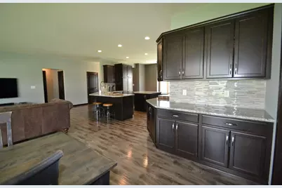 3558  Howell Oaks Dr, Waukesha, WI 53188 - Photo 15